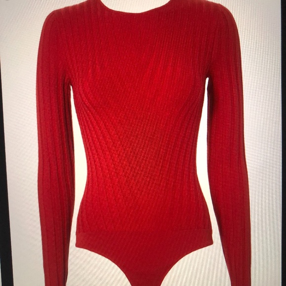 Intermix Casey Knot Back Bodysuit Red - Picture 4 of 8